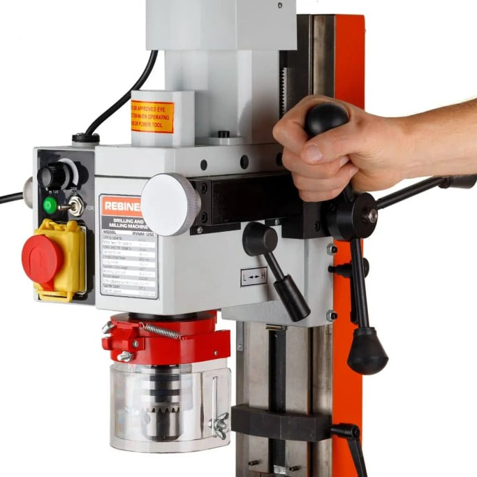 Фрезерний верстат по металу Rebiner RVMM-1250