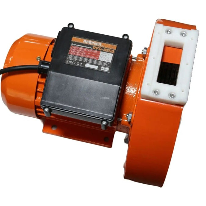 Подрібнювач корму Rebiner RFG-3550 зернодробарка